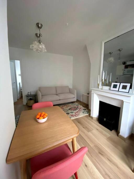 Modern Appartement W/ Tour Eiffel View In The 7Th Parijs Buitenkant foto