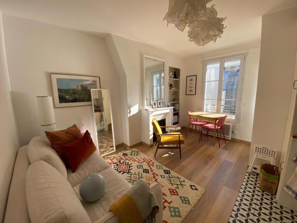 Modern Appartement W/ Tour Eiffel View In The 7Th Parijs Buitenkant foto